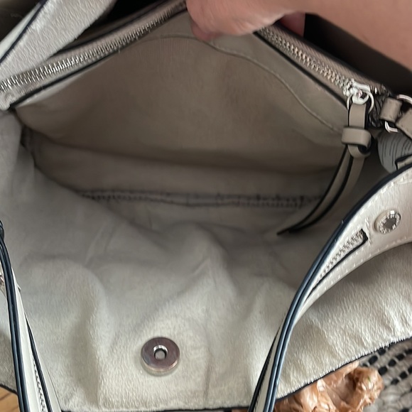 Stone Colored Shoulder Bag - Picture 7 of 11